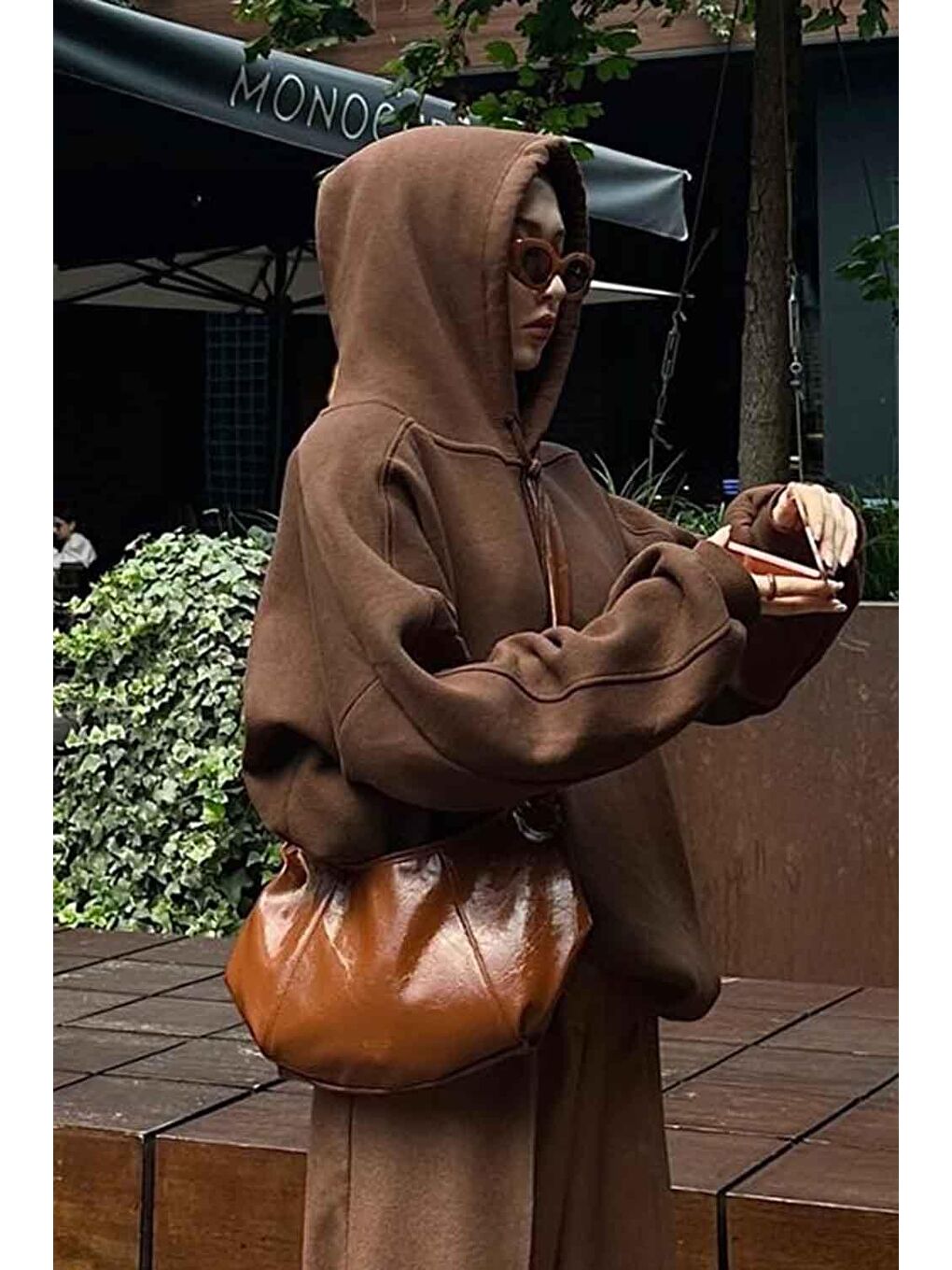 Kapüşonlu Oversize Yan Cepli Sweat Acı Kahverengi-2