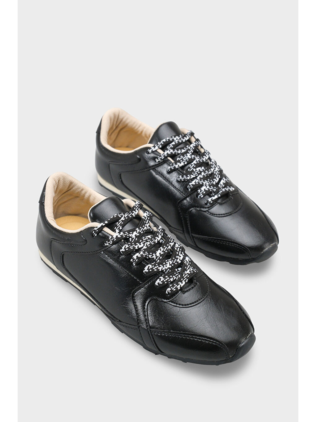 Siyah Catarina Yan Şerit Detaylı Bağcıklı Günlük Spor Kadın Sneaker Ayakkabı-1