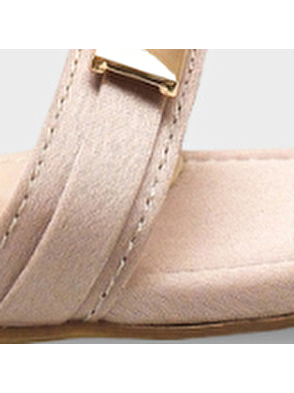 Bej Bessy Kare Burunlu Yüksek Topuklu Metal Aksesuarlı Bilekten Bantlı Kadın Ayakkabı-6