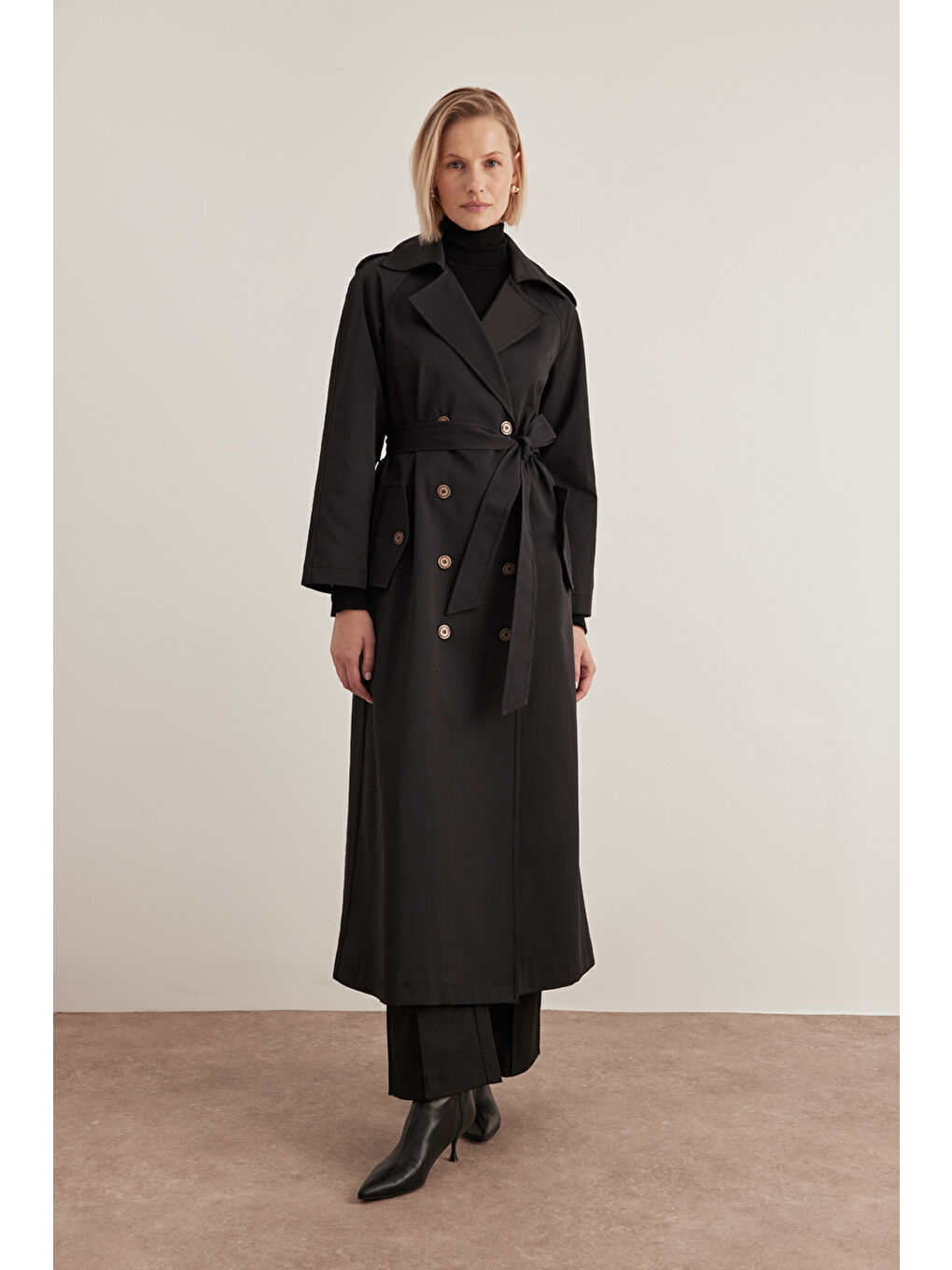 Siyah 7179111 Apolet Detaylı Pardösü-4