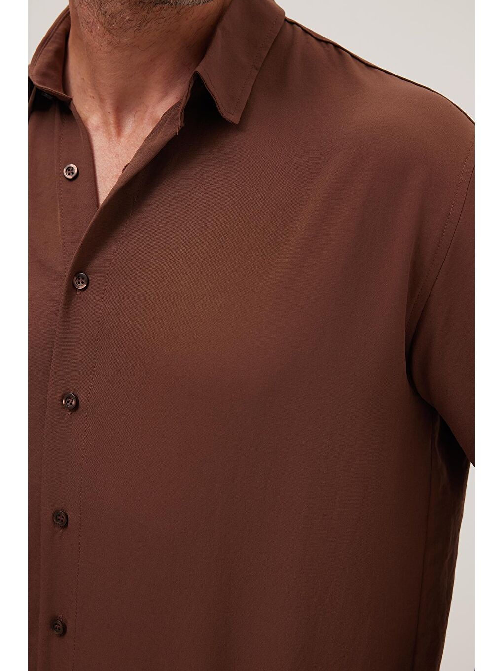 Oversize Mevsimlik Keten Dokulu Bol Kalıp Uzun Kollu Rahat Kullanım Erkek Kahverengi Gömlek-2