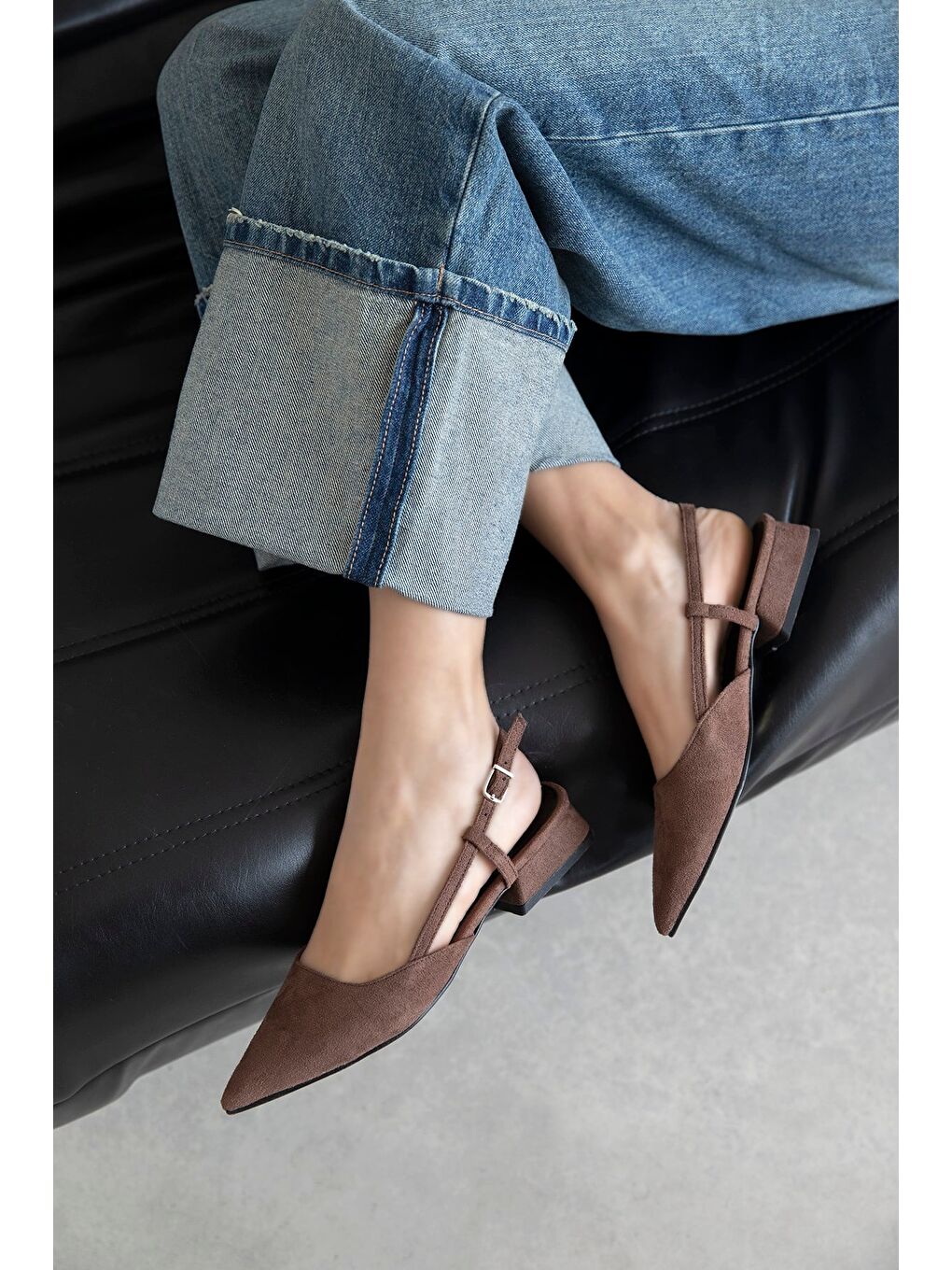 Kahverengi Chrest Kadın Topuklu Süet Ayakkabı Kahve