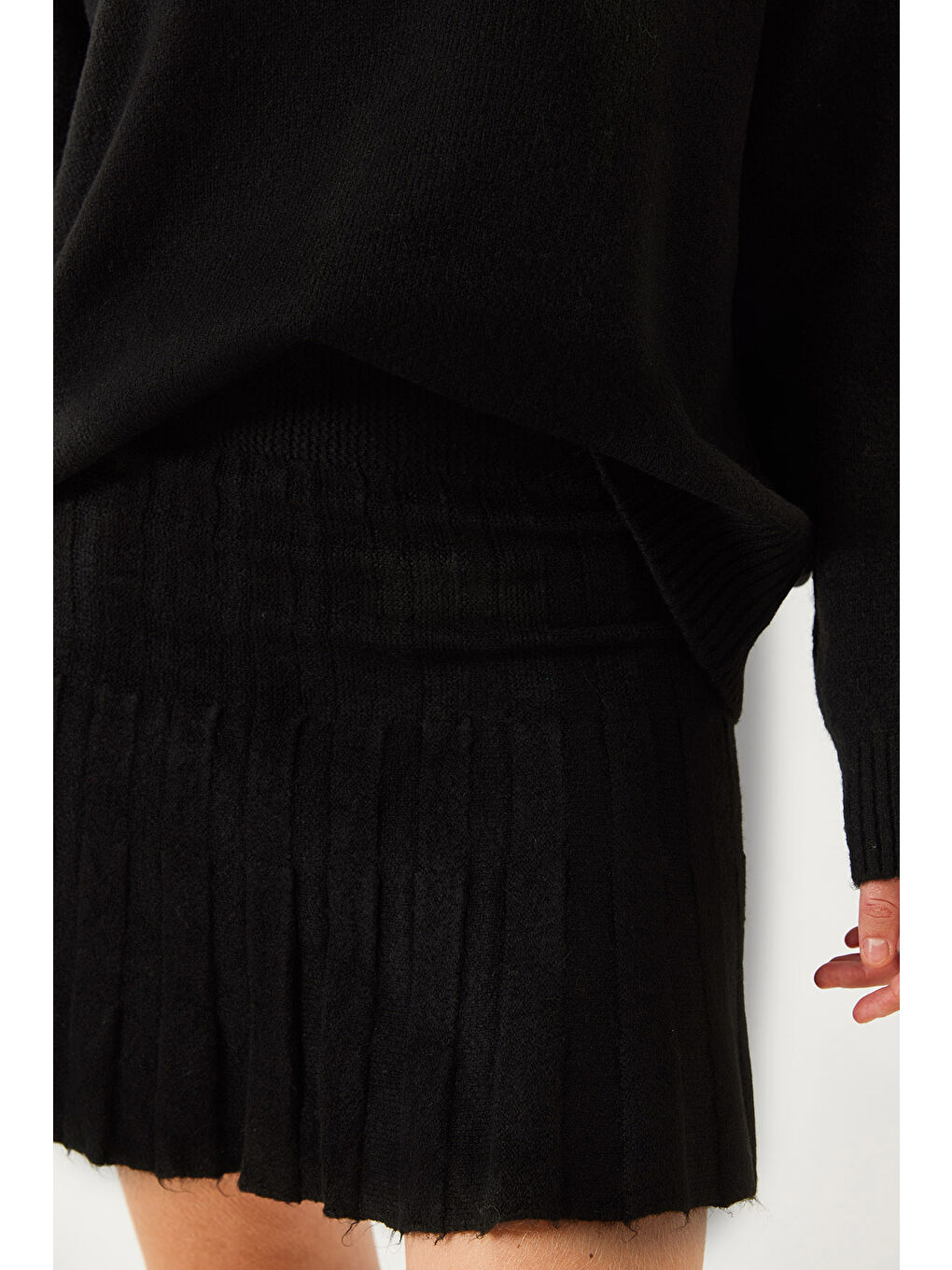 Siyah Kadın Etekli Triko Alt Üst Takım-5