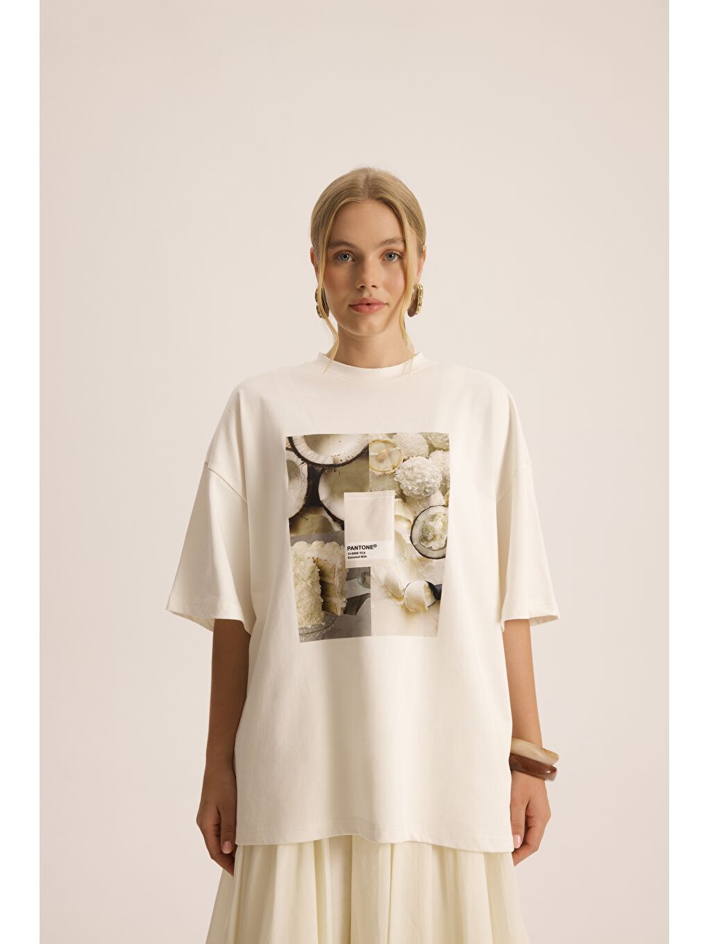 Coconut Milk Beyaz Oversize T-Shirt-1