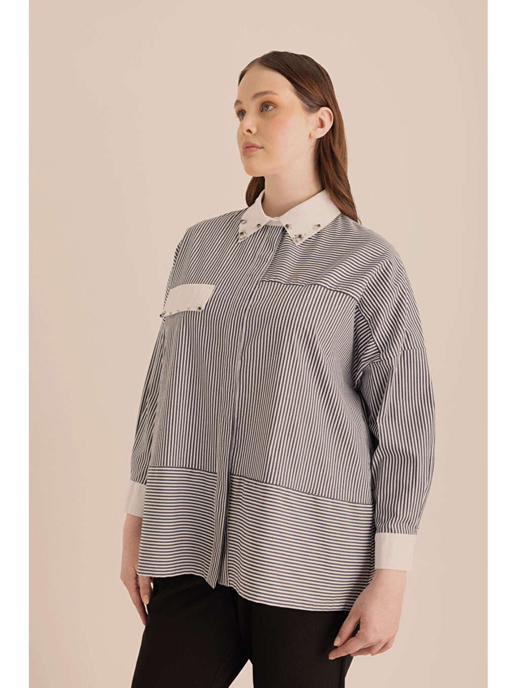 Lacivert Çizgili Pamuk Taş İşlemeli Gömlek-1