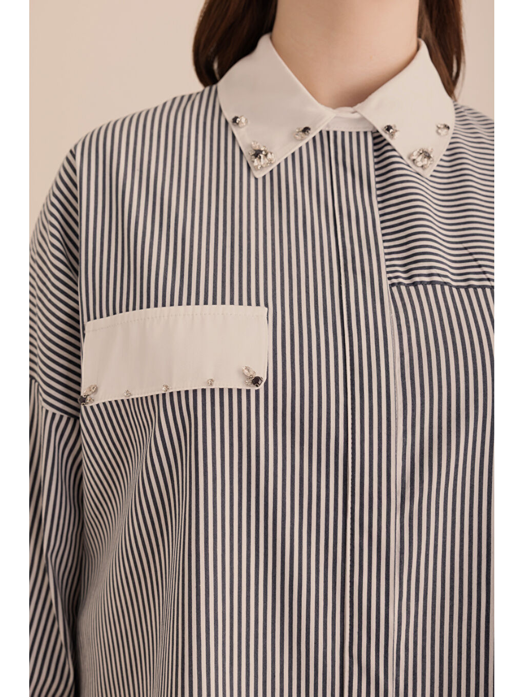 Lacivert Çizgili Pamuk Taş İşlemeli Gömlek-2