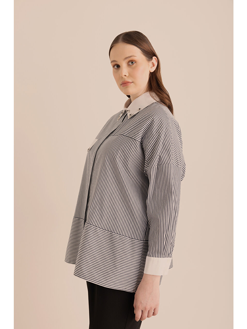 Lacivert Çizgili Pamuk Taş İşlemeli Gömlek-5