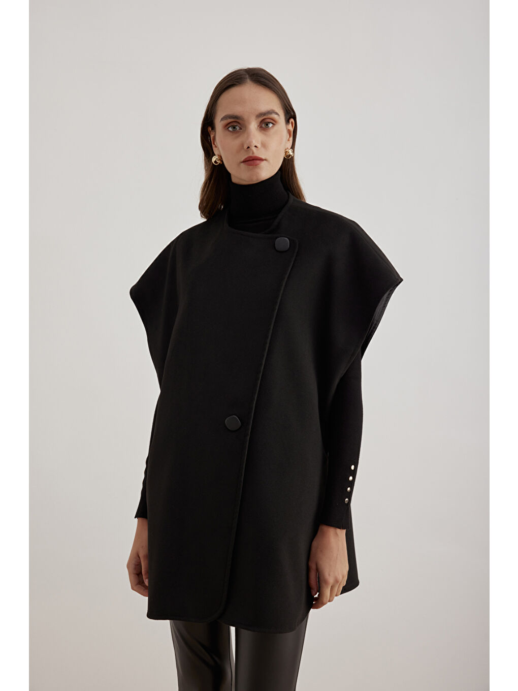 Siyah 18182111 Kolsuz Düğme Detaylı Kap