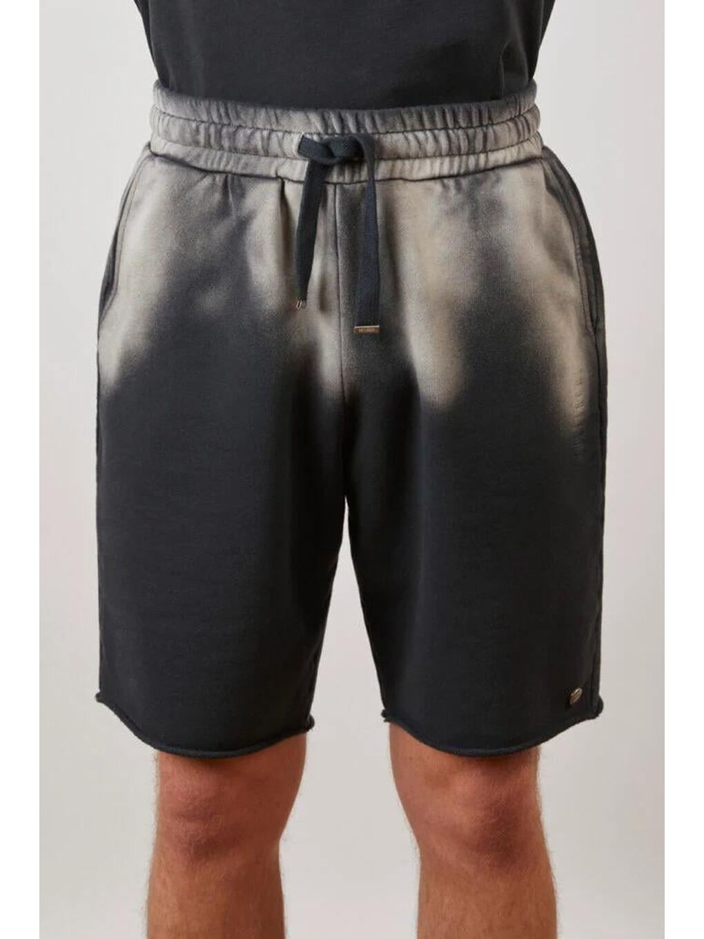 Qollanchi Spotlight Washed Short -Siyah