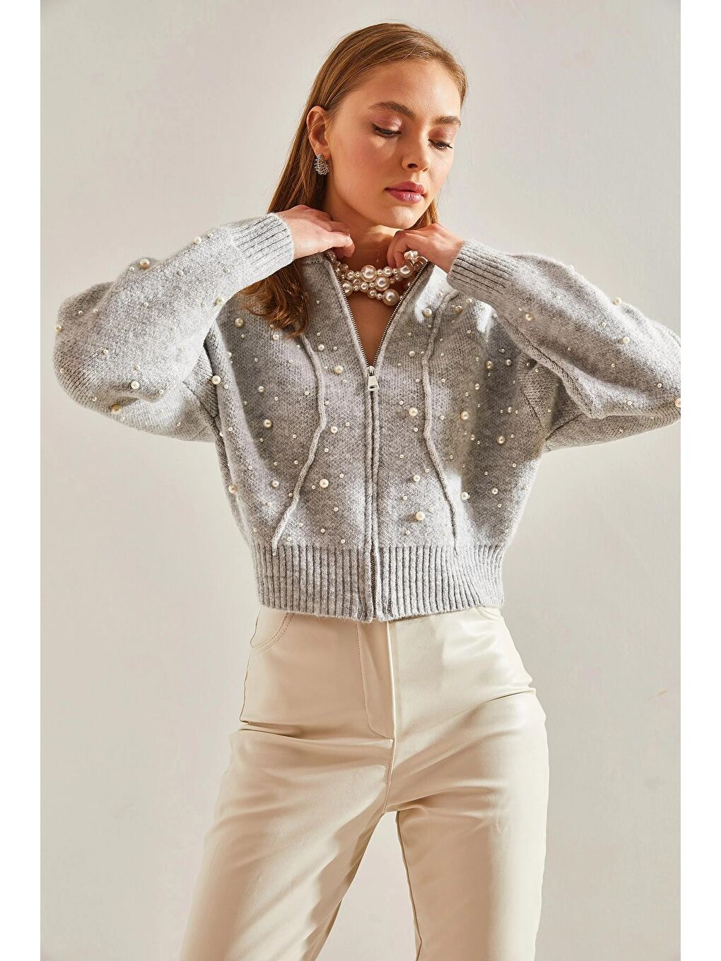 Gri Kadın İnci Taş İşlemeli Triko Hırka-4