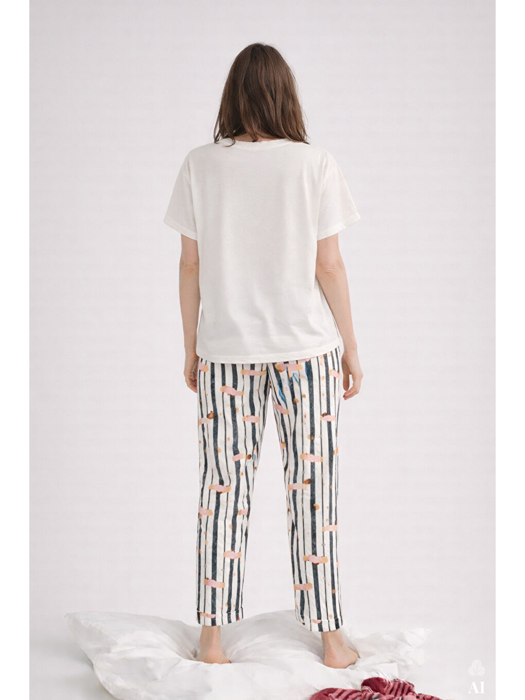 Ekru Kadın Pamuklu Renkli Köpek Baskılı Örme Pijama Takımı-2