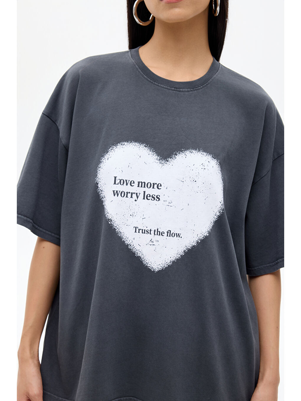 Kalp Baskılı Oversize Tişört Antrasit-2
