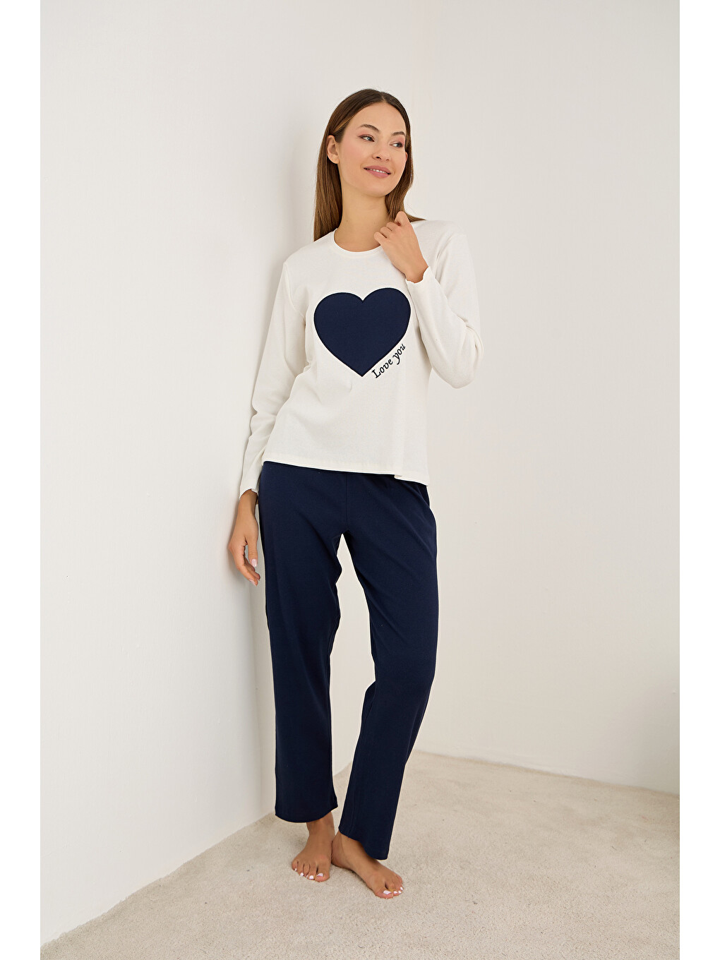 Lacivert Kalp Nakışlı Pamuklu Fitilli Kaşkorse Örme Pijama Takım25226013-1