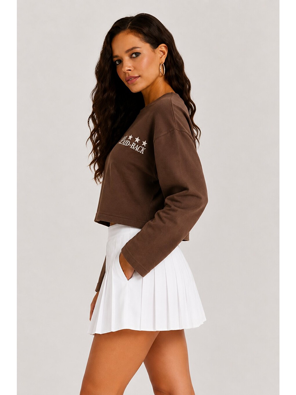 Yıldız Baskılı Crop Sweatshirt - Kahverengi-1