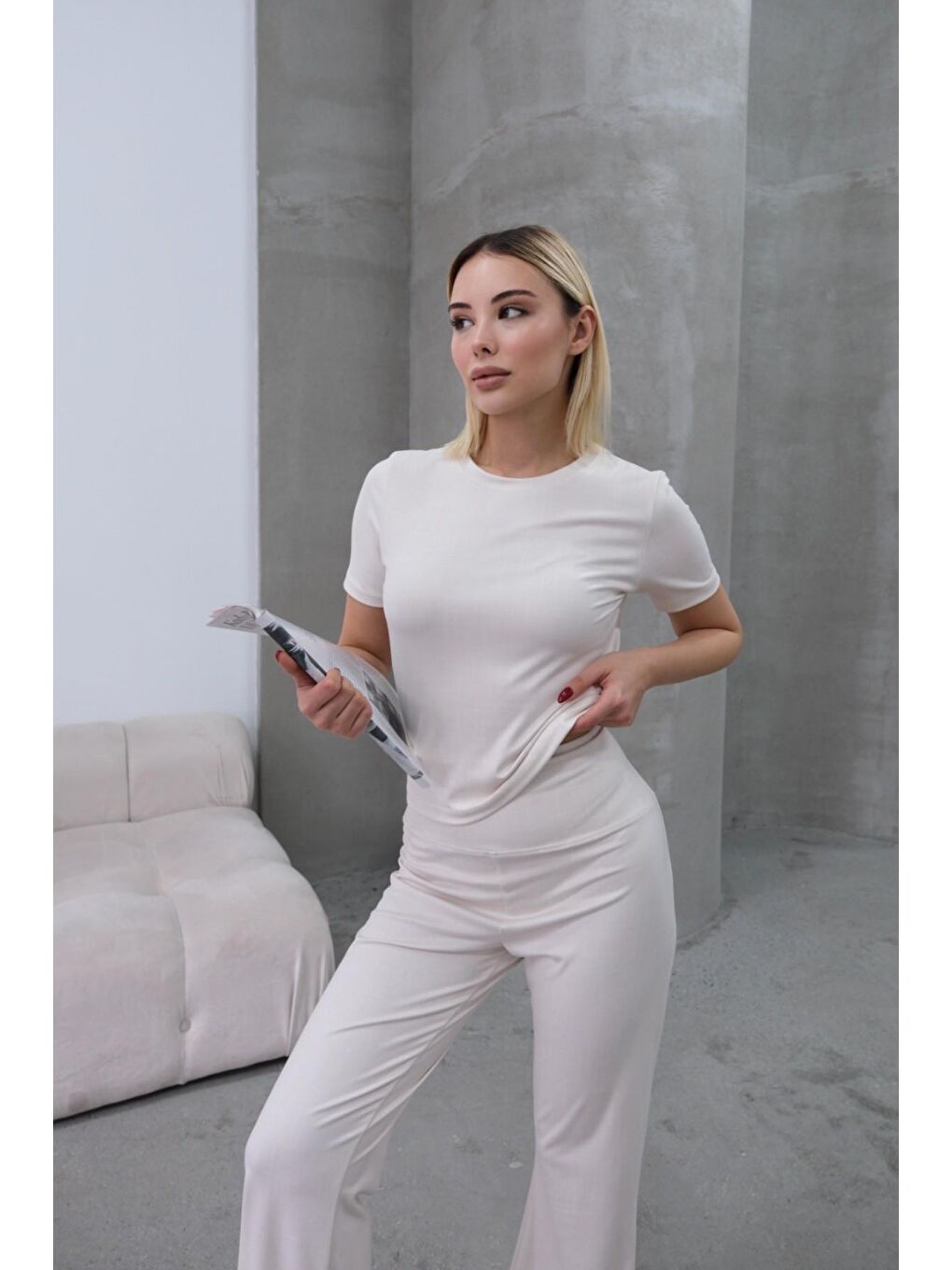 Bisiklet Yaka Soft Kısa Kol Tişört Bej-2