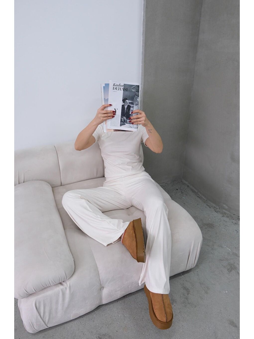 Bisiklet Yaka Soft Kısa Kol Tişört Bej-4