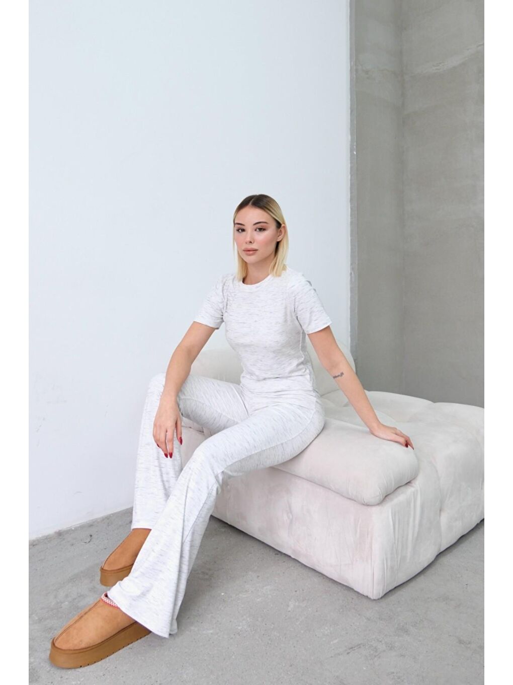 Bisiklet Yaka Soft Kısa Kol Tişört Gri-2