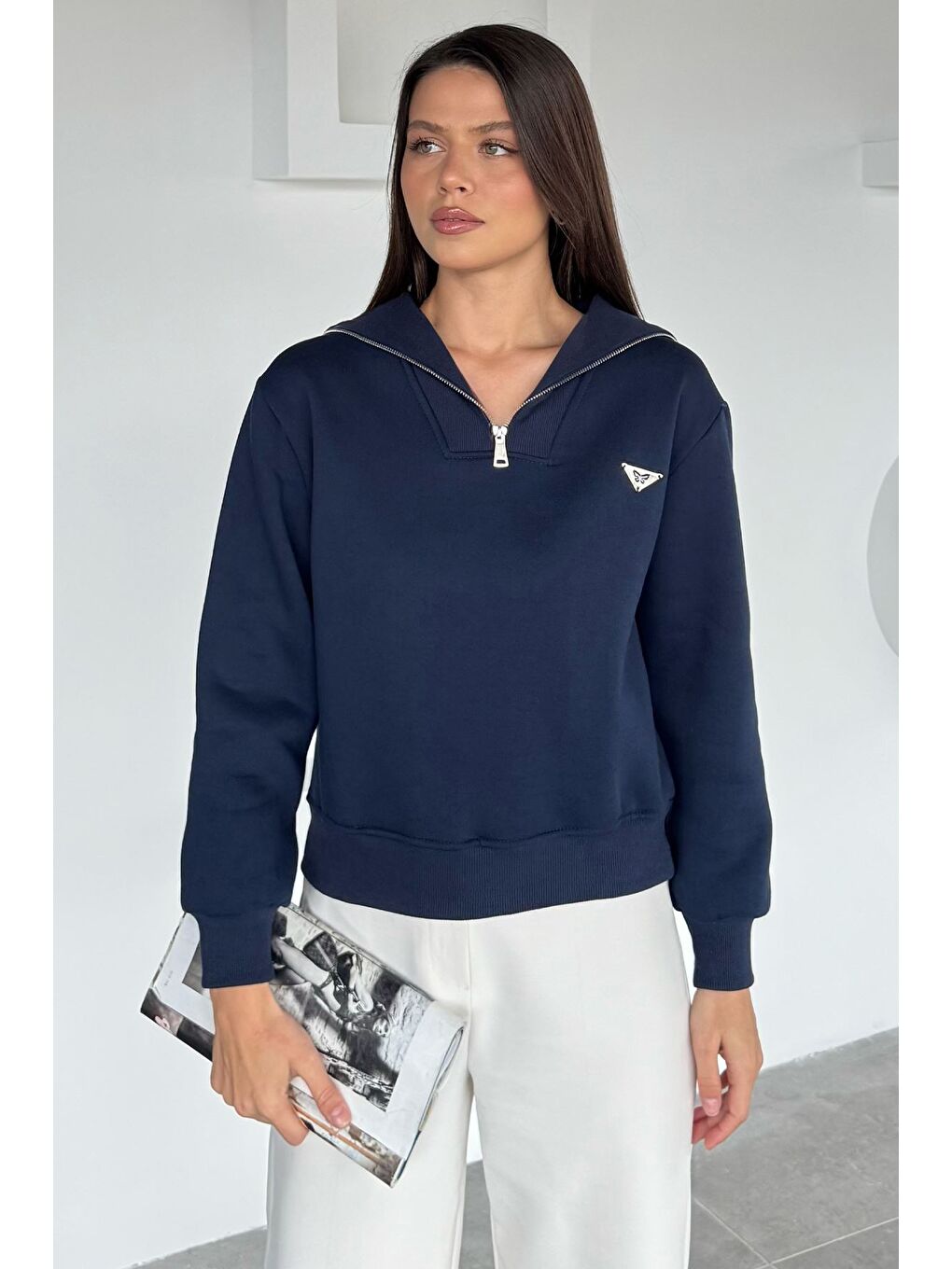 Lacivert Kadın Yarım Fermuarlı Metal Aksesuarlı Şardonlu Sweatshirt-1