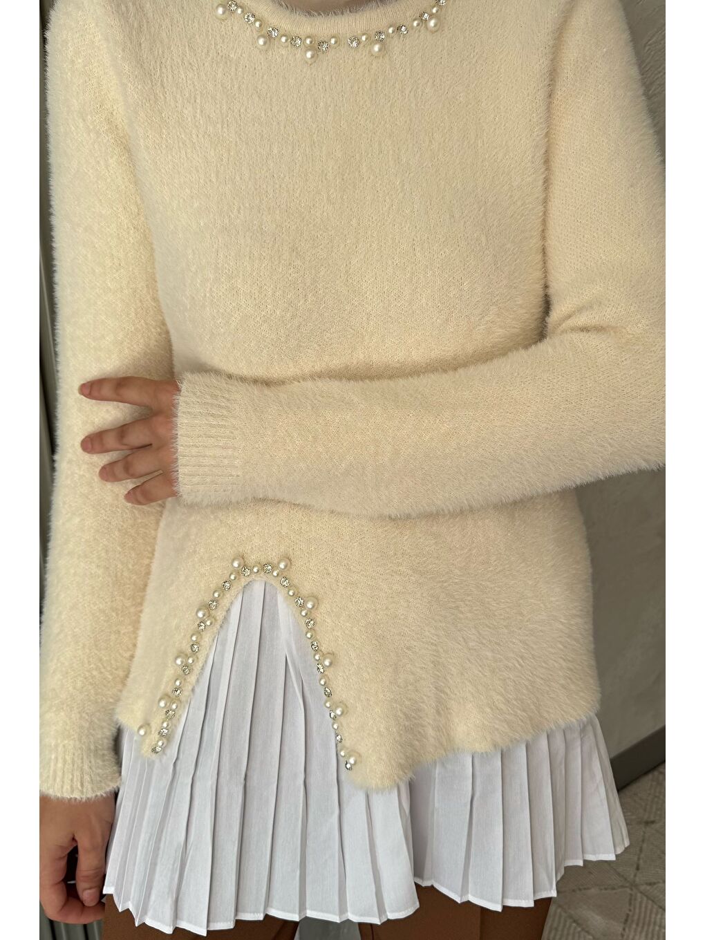 Ekru İnci Ve Taş İşlemeli Garnili Yumoş Tesettür Triko Kazak (s-m-l Beden Uyumludur.)-3