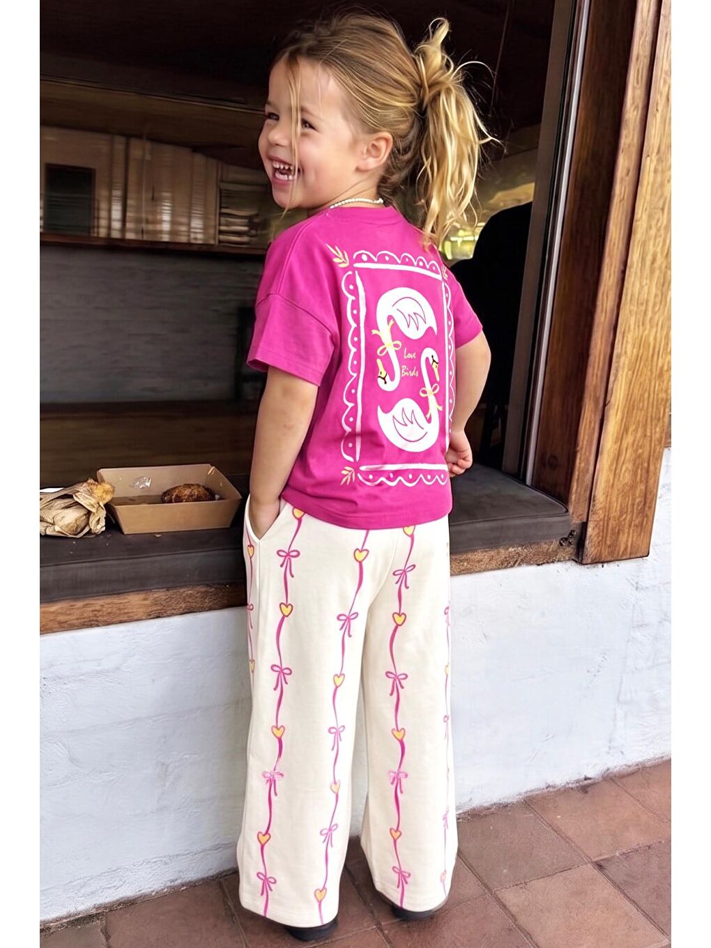 Kız Çocuk Pamuklu Kuğu Baskılı Pembe T-Shirt Ve Eşofman Alt Üst Takım-1