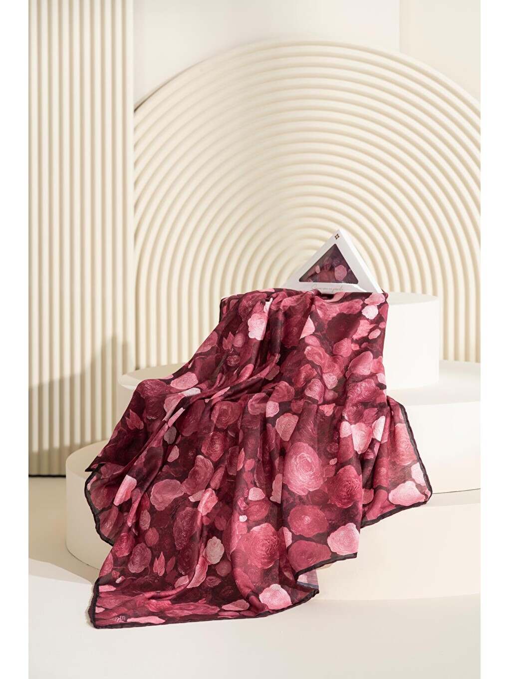 Bordo Gül Desenli Soft Eşarp Karia-1