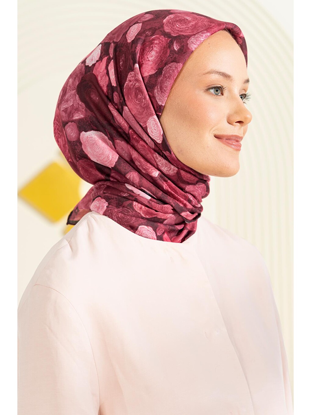 Bordo Gül Desenli Soft Eşarp Karia-3