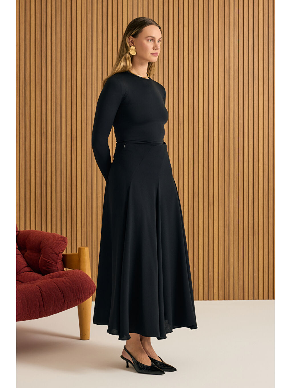 Siyah Kuplu Crep Kloş Etek-2