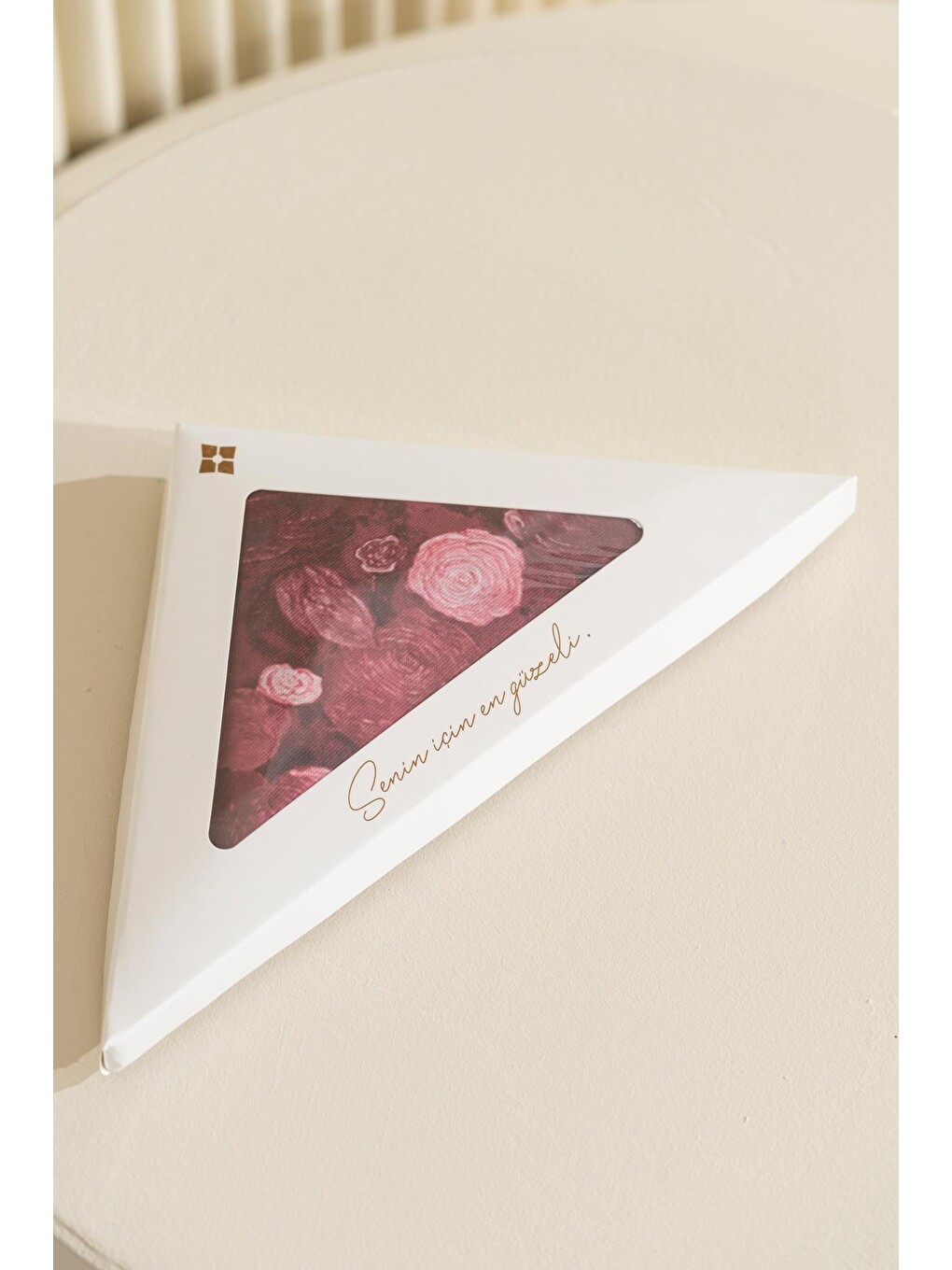 Bordo Gül Desenli Soft Eşarp Karia-4