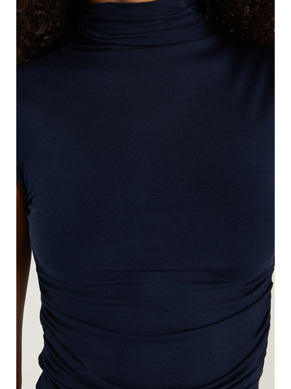 Kadın Regular Fit Sıfır Kol Lacivert Bluz-2