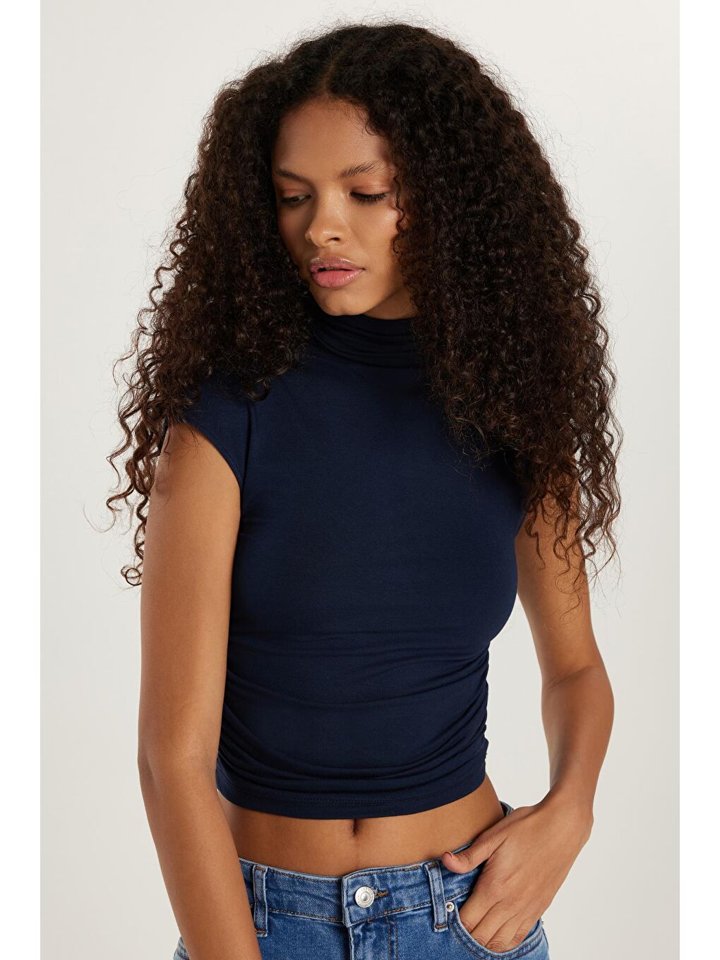 Kadın Regular Fit Sıfır Kol Lacivert Bluz-3