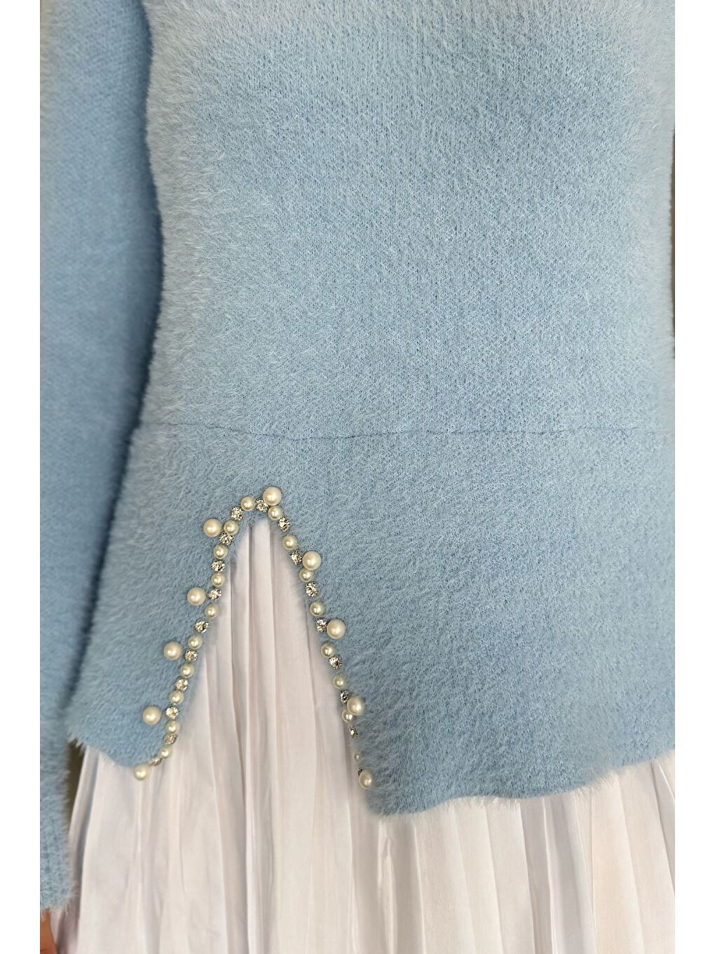 Mavi İnci Ve Taş İşlemeli Garnili Yumoş Tesettür Triko Kazak (s-m-l Beden Uyumludur.)-5