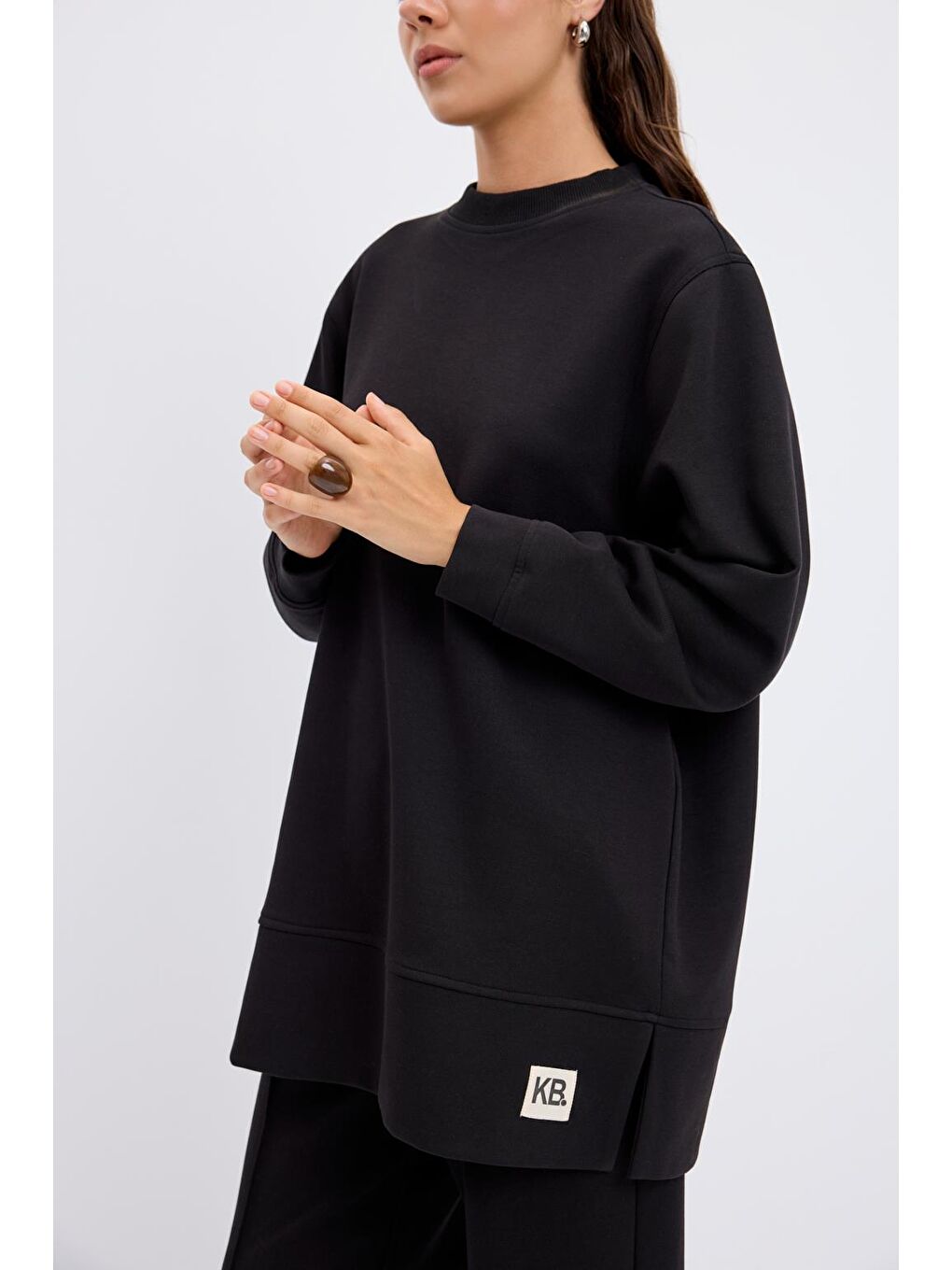 Oversize Yandan Yırtmaçlı Sweatshirt Siyah-3