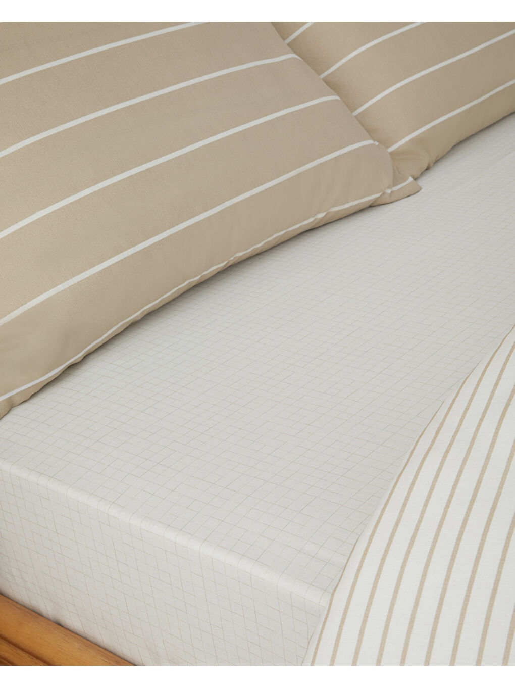 Timeless Line Kolay Ütülenir Çarşaflı Tek Kişilik Nevresim Takımı 160x220 cm Bej-3