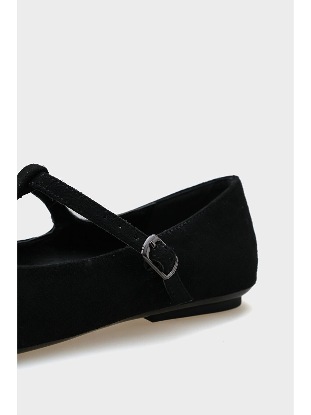 Siyah Belinda Tokalı Kadın Babet-3