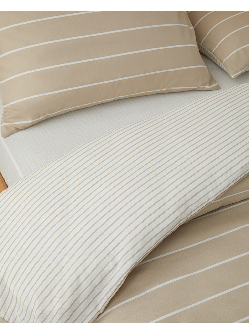 Timeless Line Kolay Ütülenir Çarşaflı Tek Kişilik Nevresim Takımı 160x220 cm Bej-4
