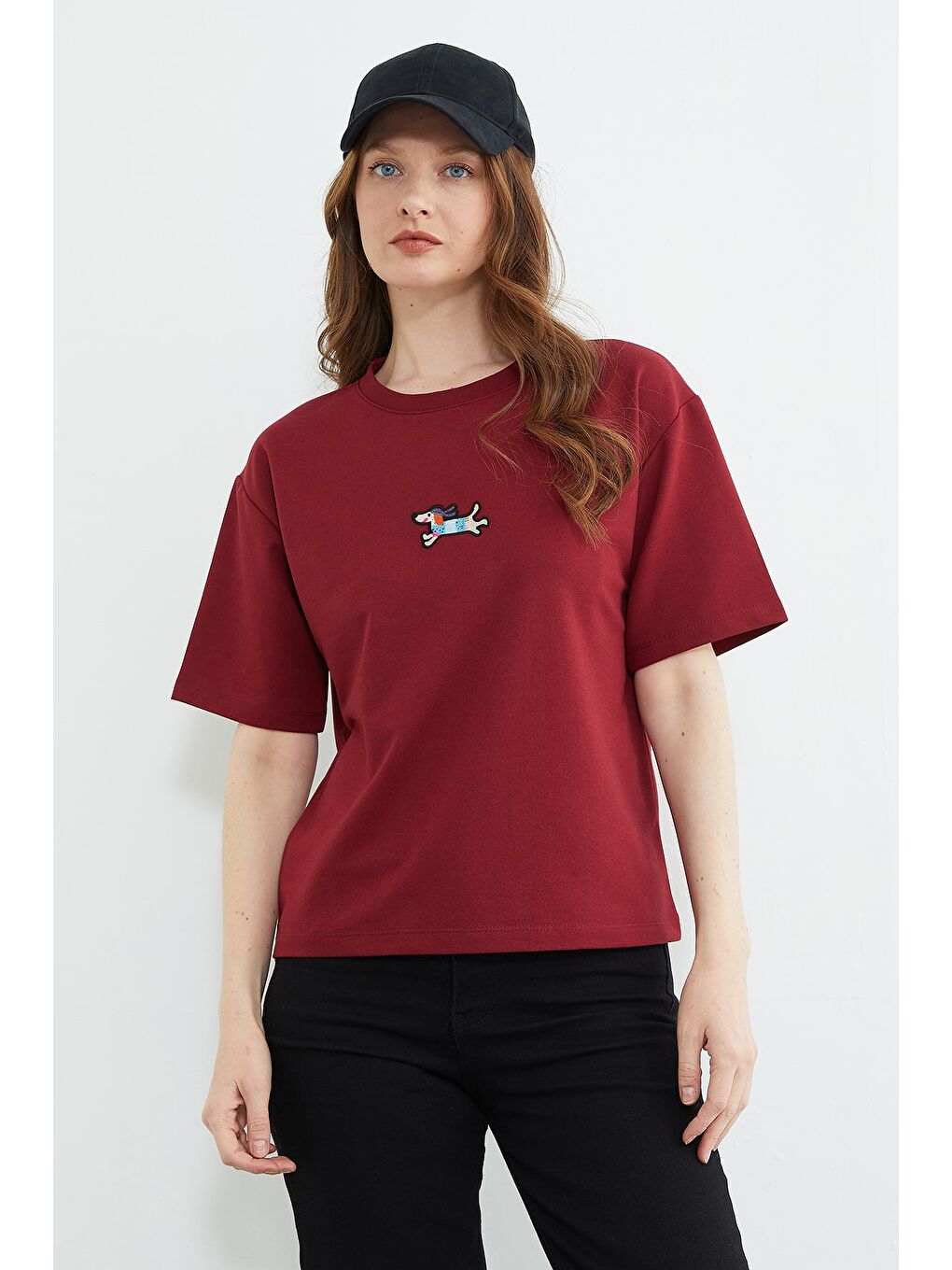 Bordo Köpek Nakışlı Bisiklet Yaka Salaş Tişört-2