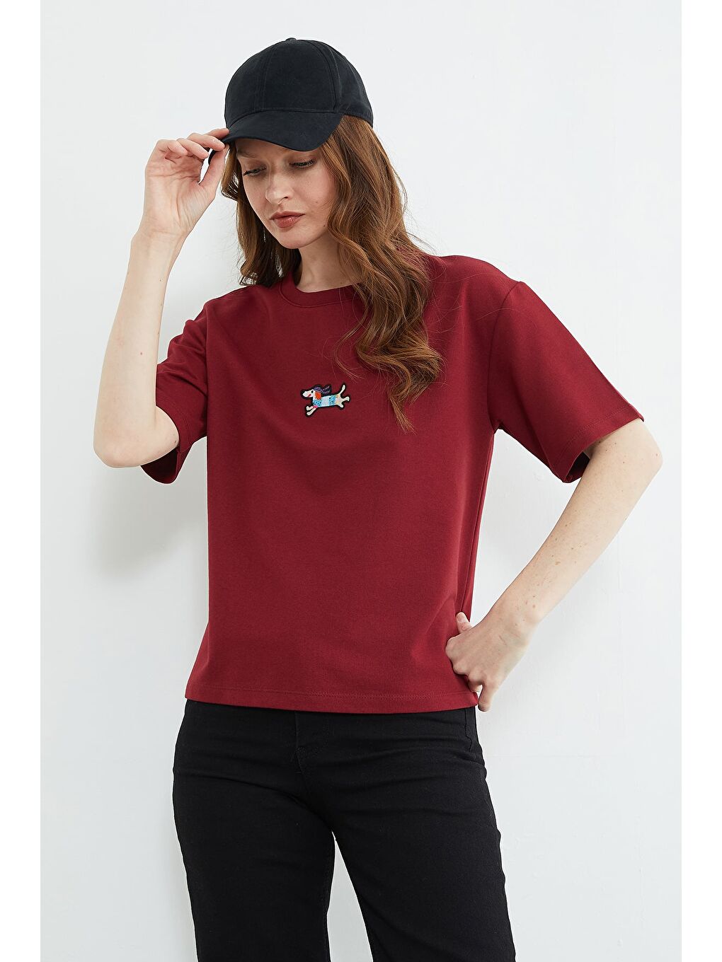 Bordo Köpek Nakışlı Bisiklet Yaka Salaş Tişört-4