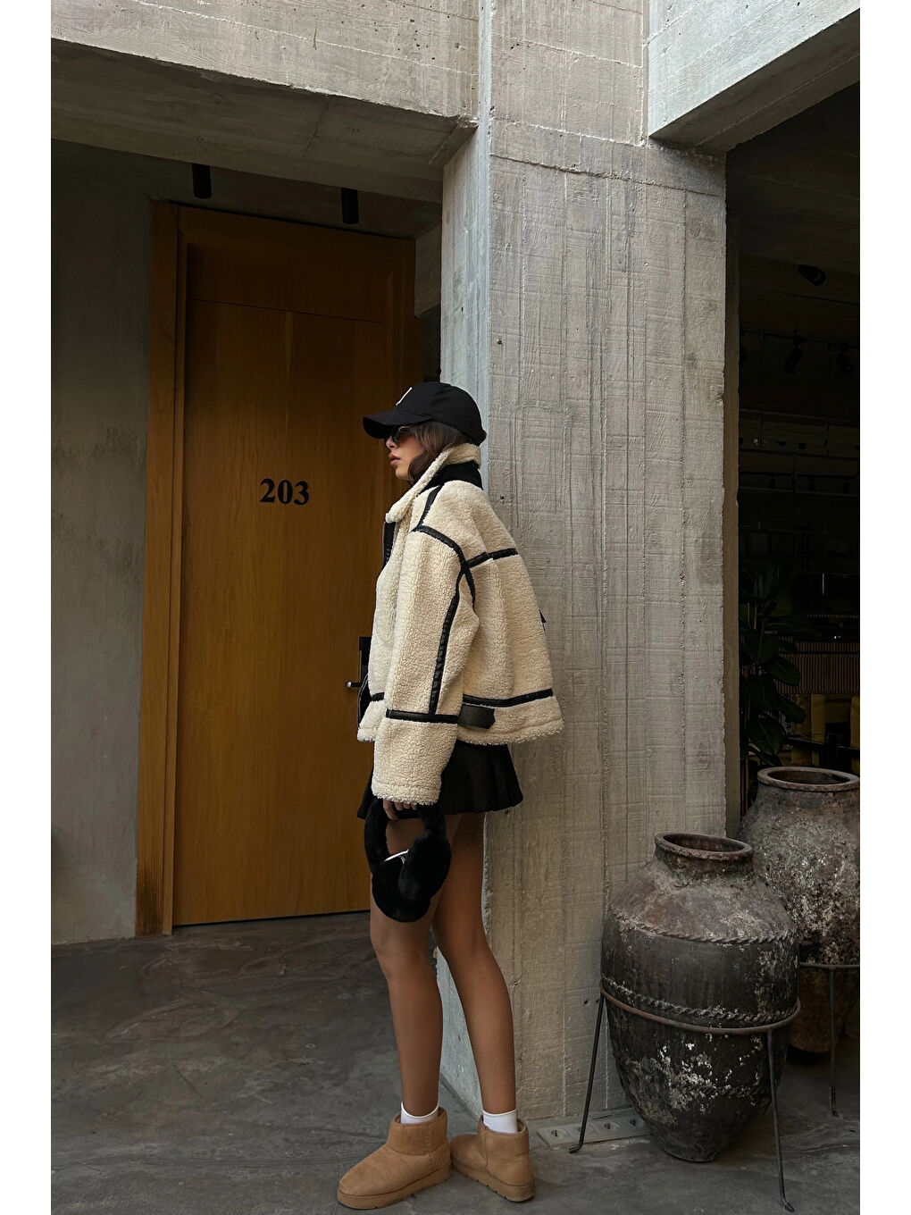 Ekru Kadın Krem Pelüş Crop Mont 1009-0798-6