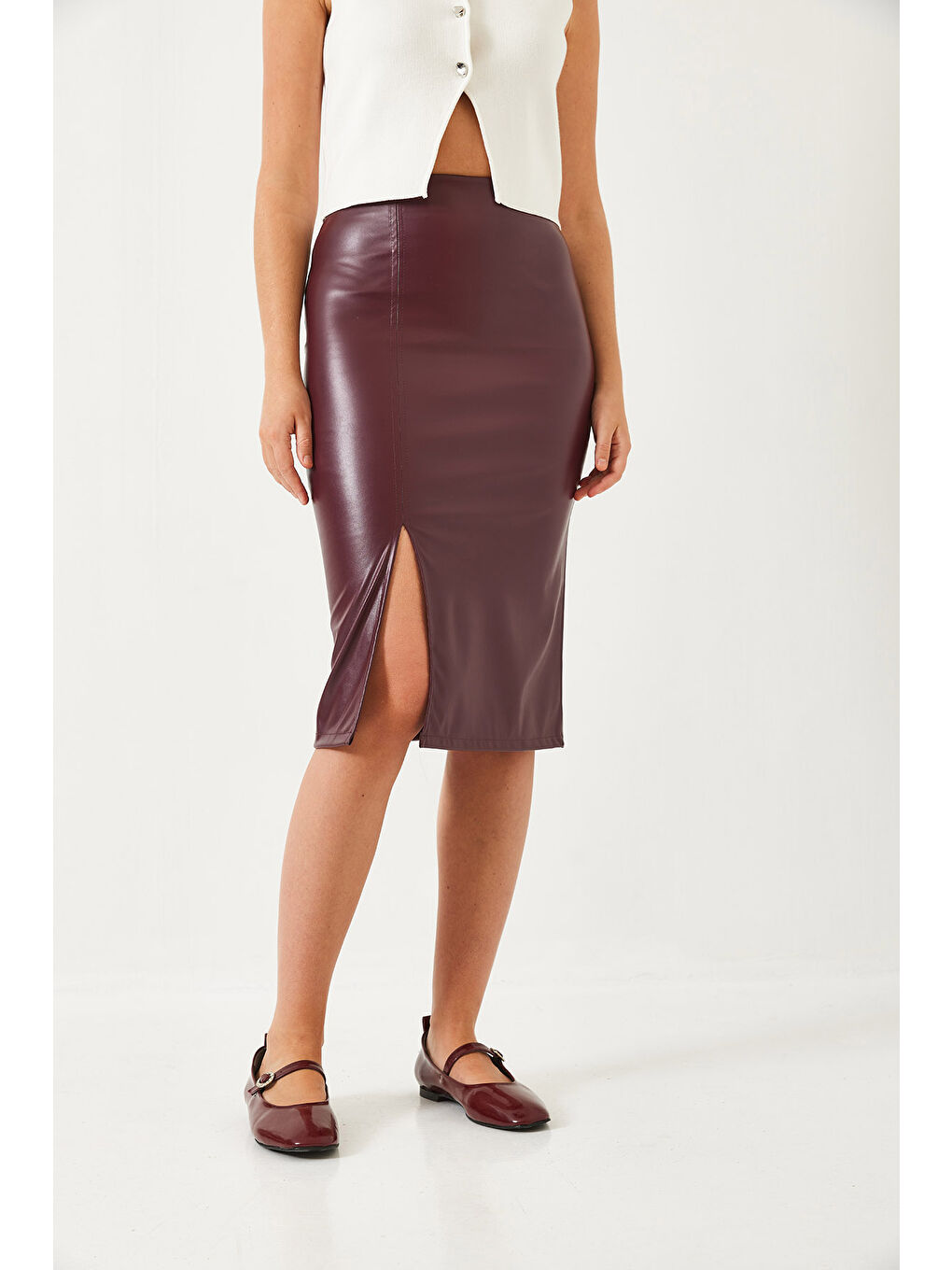 Bordo Kadın Yırtmaçlı Deri Kalem Etek-1