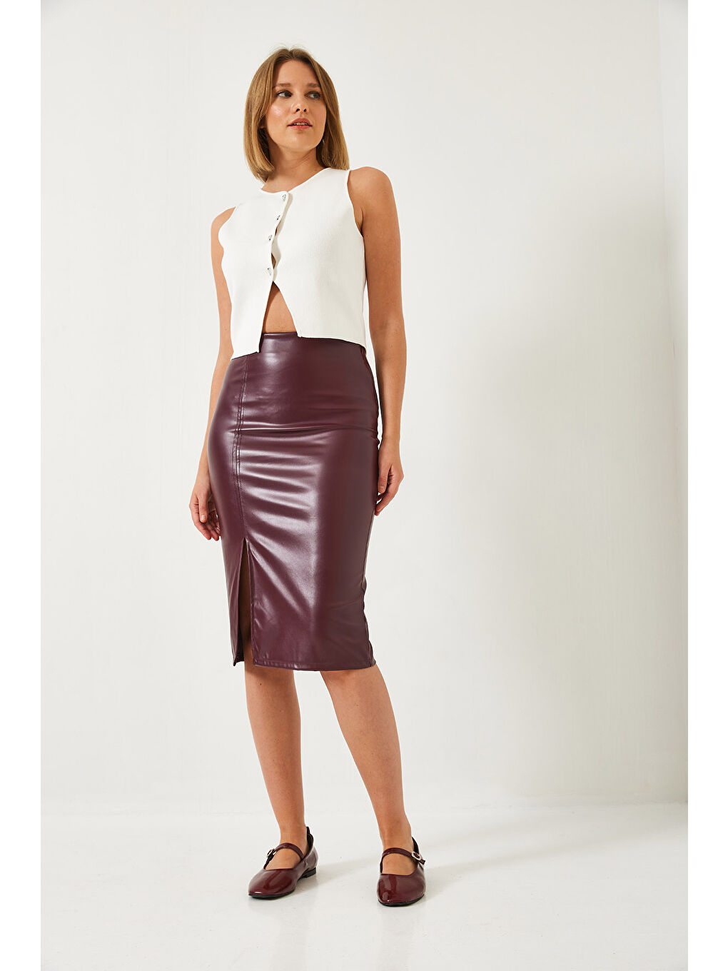 Bordo Kadın Yırtmaçlı Deri Kalem Etek-3