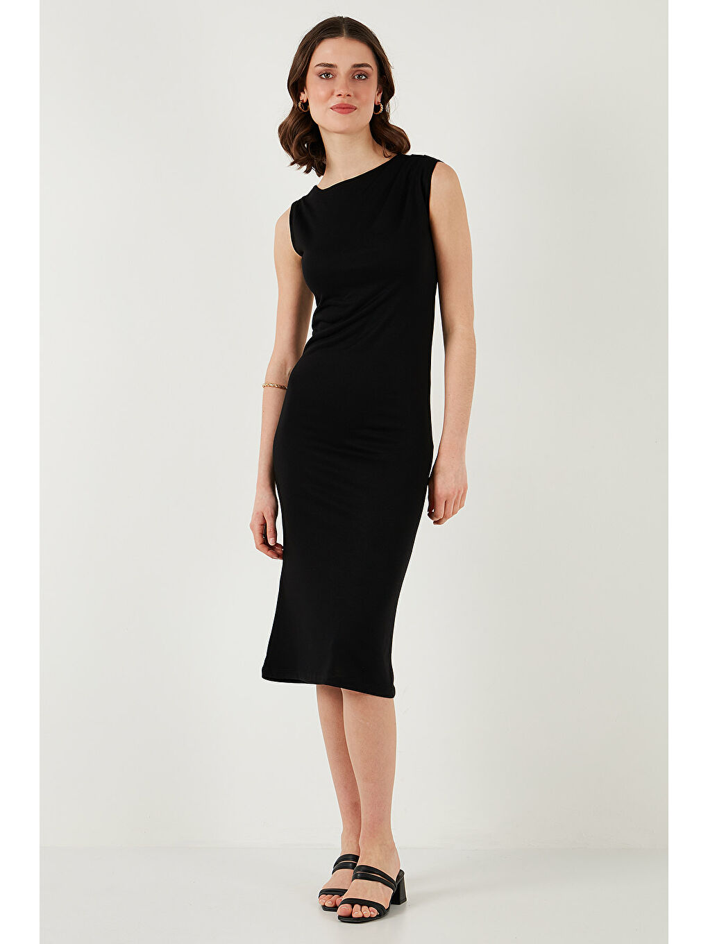 Siyah Slim Fit Bisiklet Yaka Kolsuz Midi Boy Kadın Elbise 5866251-5