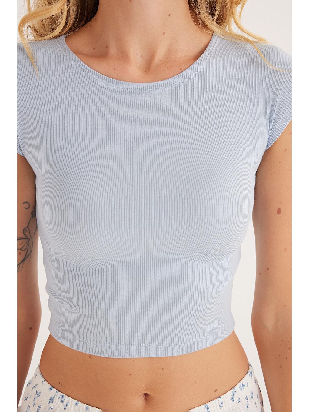 Kadın Modal Kumaş Slim Fit Dar Kesim Kısa Kollu Bisiklet Yaka Mavi Bluz-2