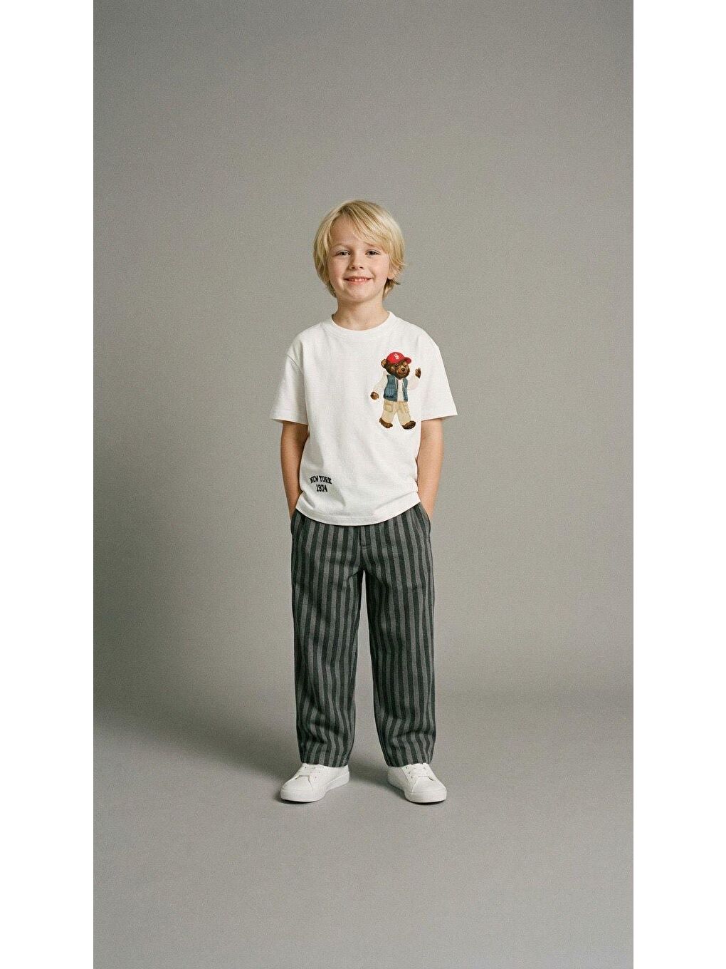 Karışık Erkek Çocuk Pamuklu Beyaz Baskılı T-Shirt Ve Çizgili Pantolon Takım-6