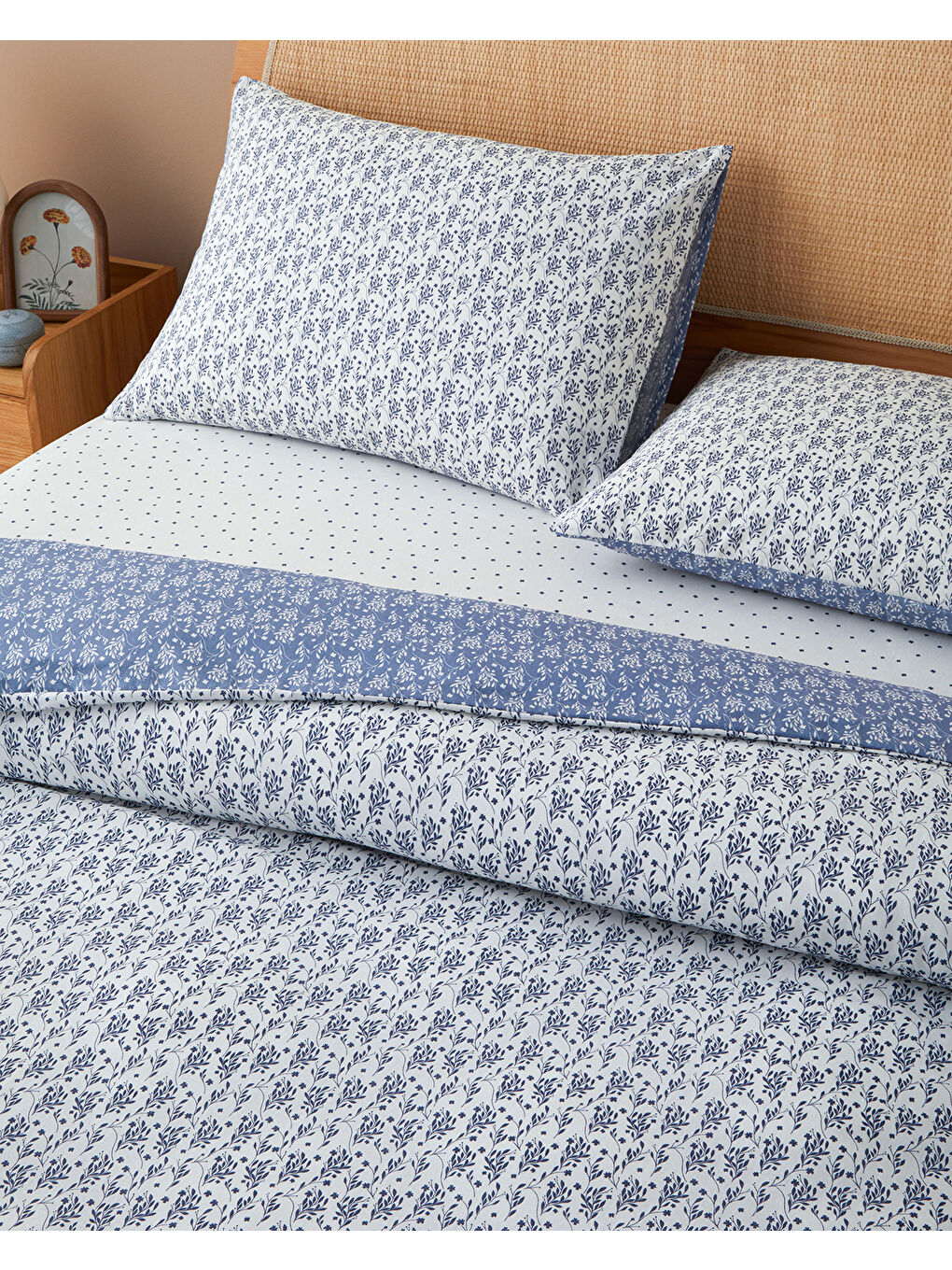 Fragile Ivy Kolay Ütülenir Çarşaflı Tek Kişilik Nevresim Takımı 160x220 cm Lacivert-2