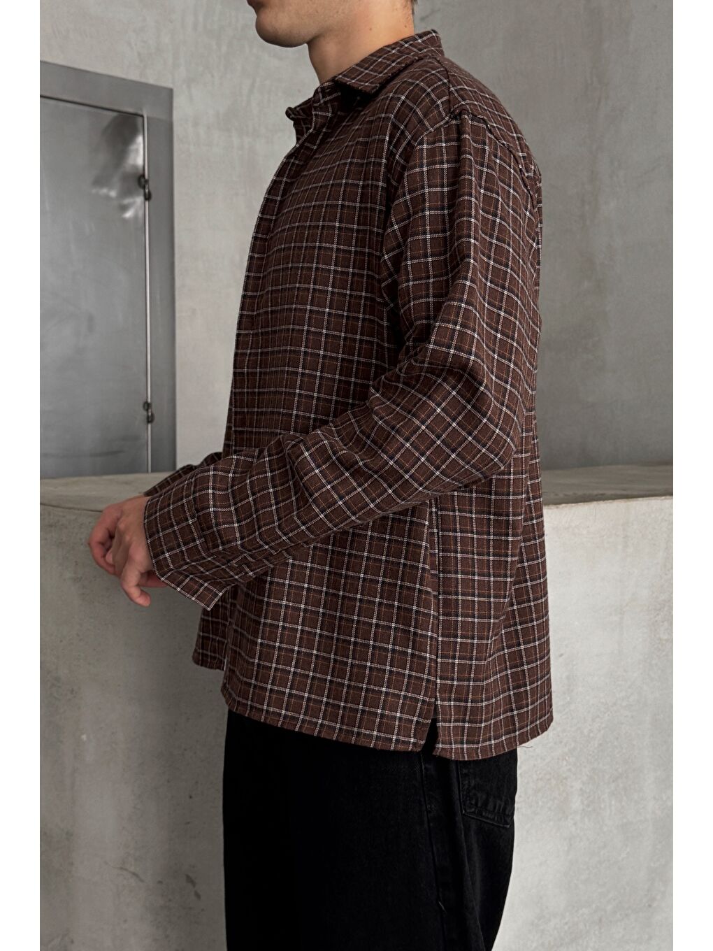 Kahverengi Erkek Oversize Kesim Kareli Gömlek-3