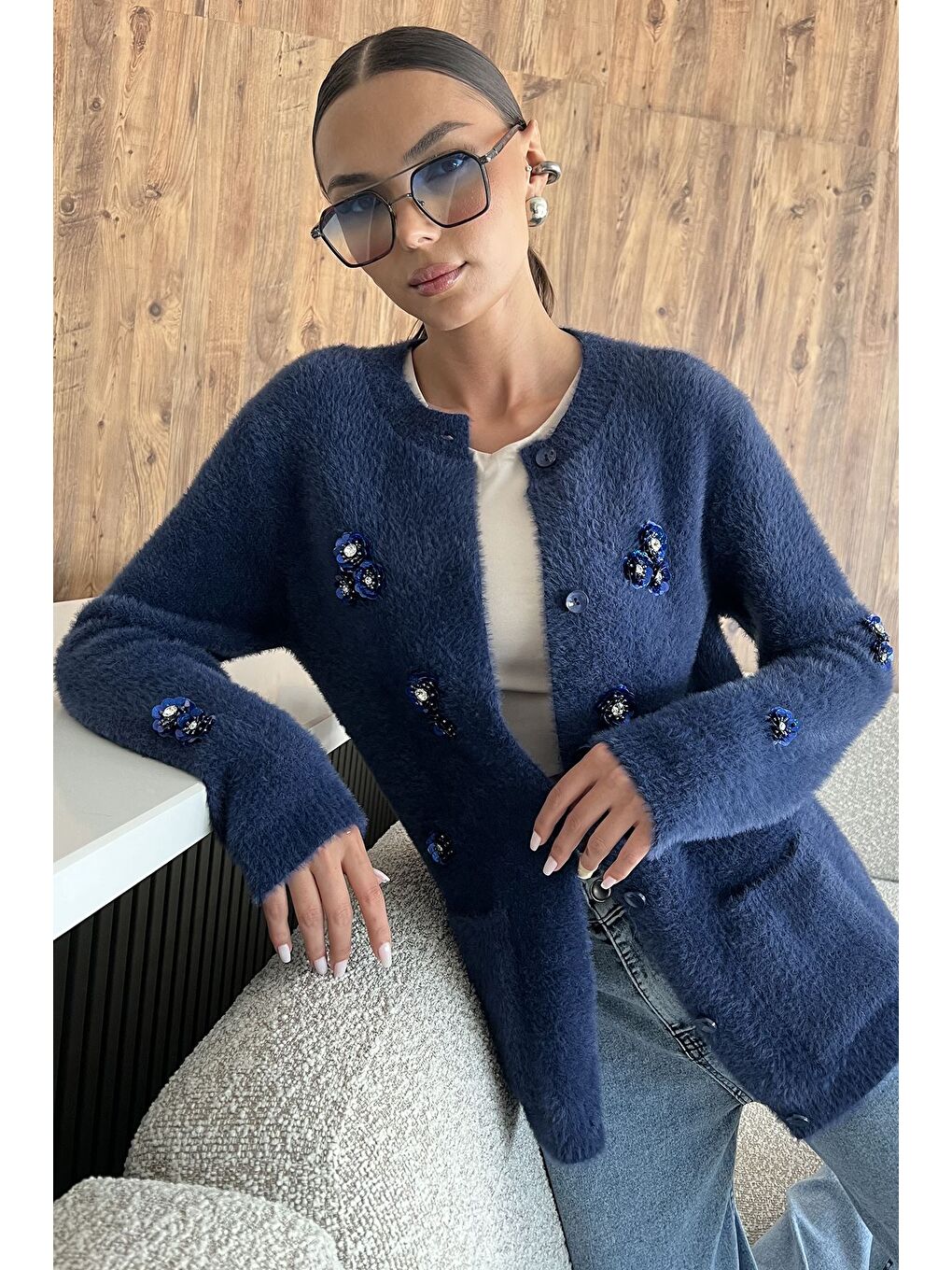 Lacivert Kadın Pul İşlemeli Yumoş İplik Triko Ceket-1