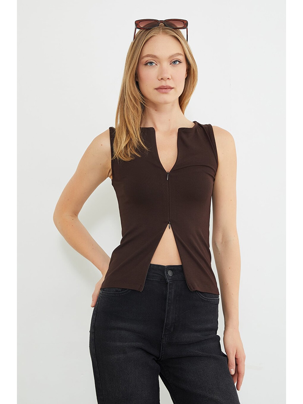 Kahverengi Çift Fermuarlı Slim Fit Bluz