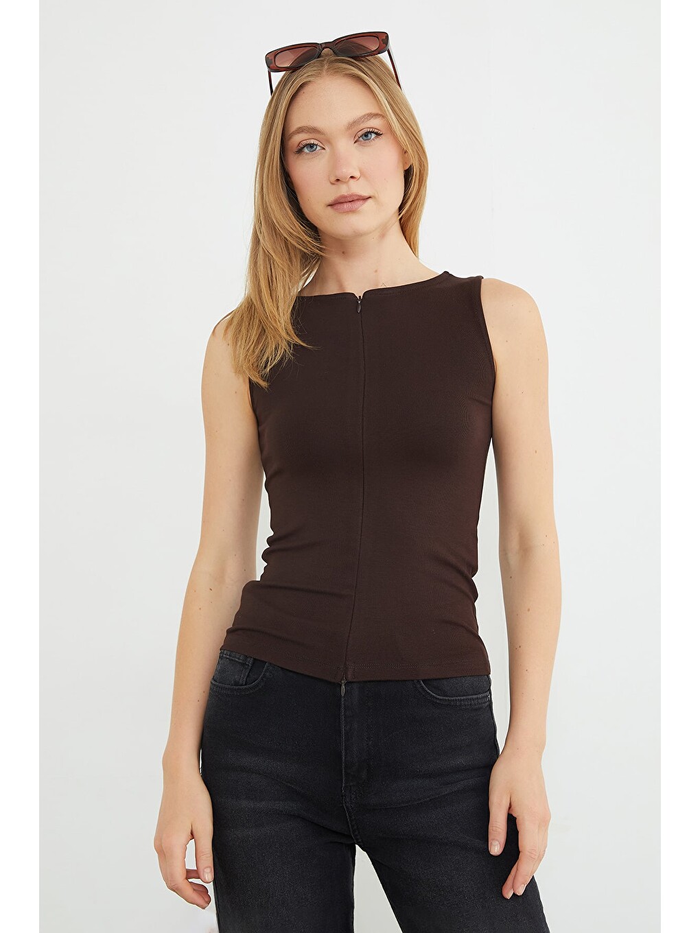 Kahverengi Çift Fermuarlı Slim Fit Bluz-4