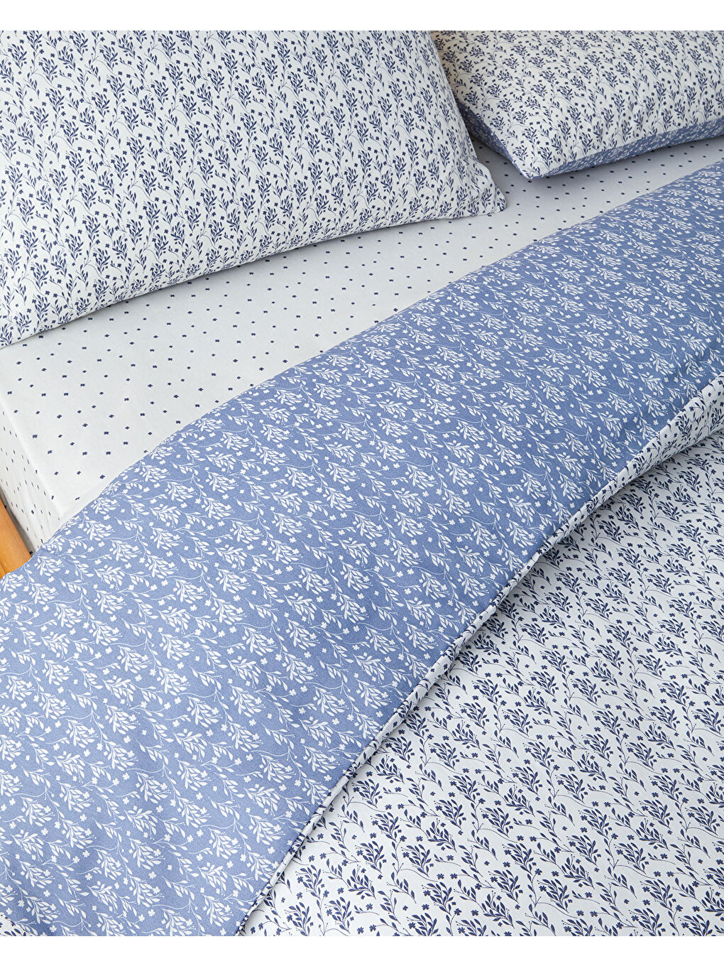 Fragile Ivy Kolay Ütülenir Çarşaflı Tek Kişilik Nevresim Takımı 160x220 cm Lacivert-4