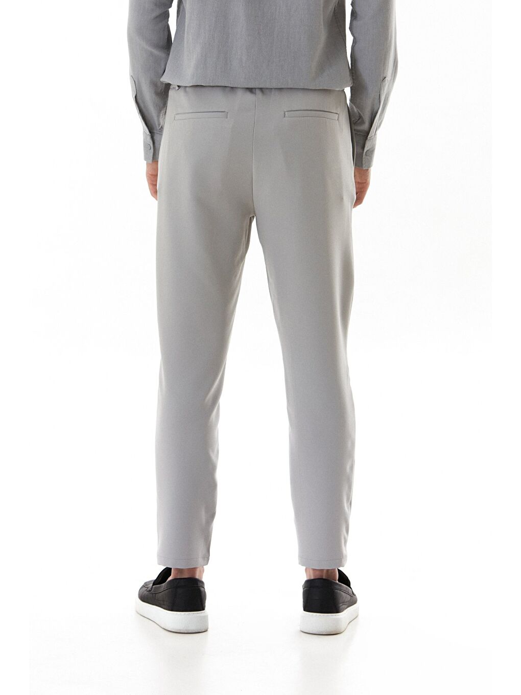 Gri Beli Lastikli Bağlamalı Regular Fit Erkek Pantolon-4